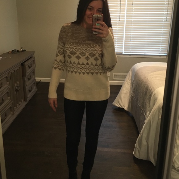 Women’s Banana Republic Sweater - Picture 1 of 3
